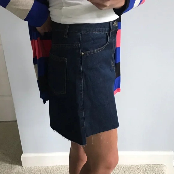 Raw Edge Denim Skirt - Picture 6 of 11